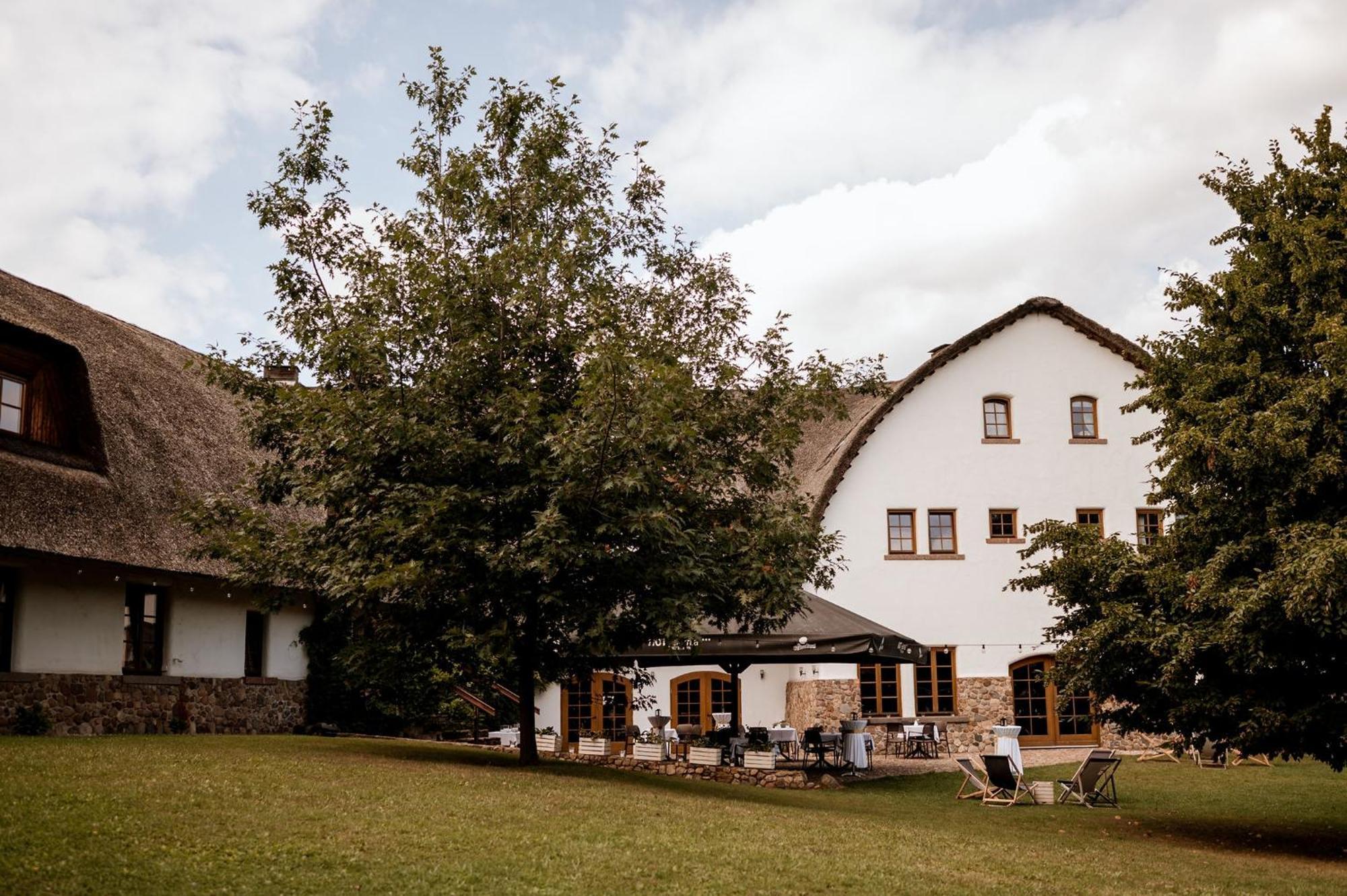 Hot_Elarnia Hotel & Spa Puszczykowo Exterior photo